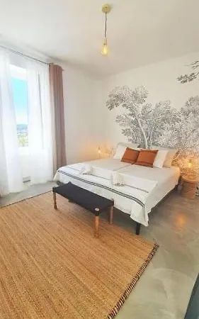 Domaine Lapeze Montcuq