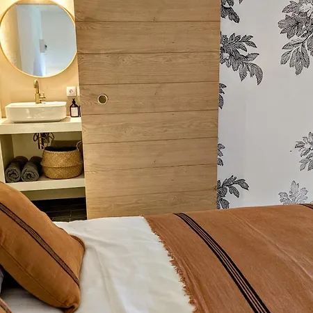 Domaine Lapeze Apartamento *