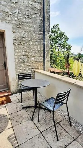 Domaine Lapeze Apartamento *